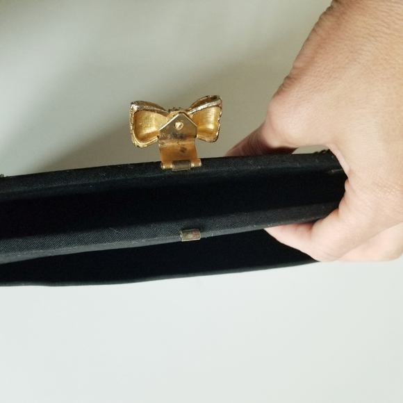 Vintage Bow Clutch Purse - Picture 7 of 7